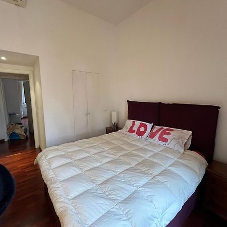 ローマCasa Aleアパートメント エクステリア 写真